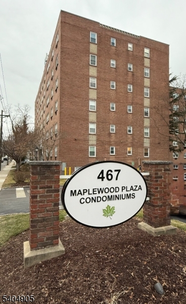 Maplewood Plaza Condominium - Residential Lease