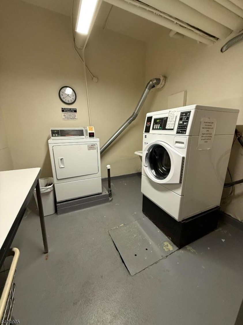 Maplewood Plaza Condominium - Residential Lease