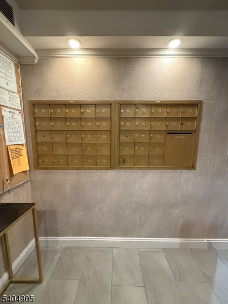 Maplewood Plaza Condominium - Residential Lease