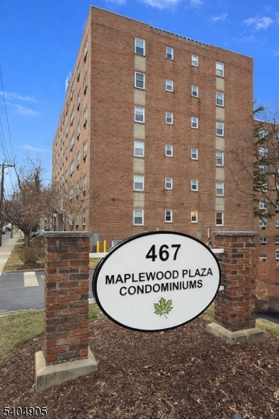 Maplewood Plaza Condominium - Residential Lease