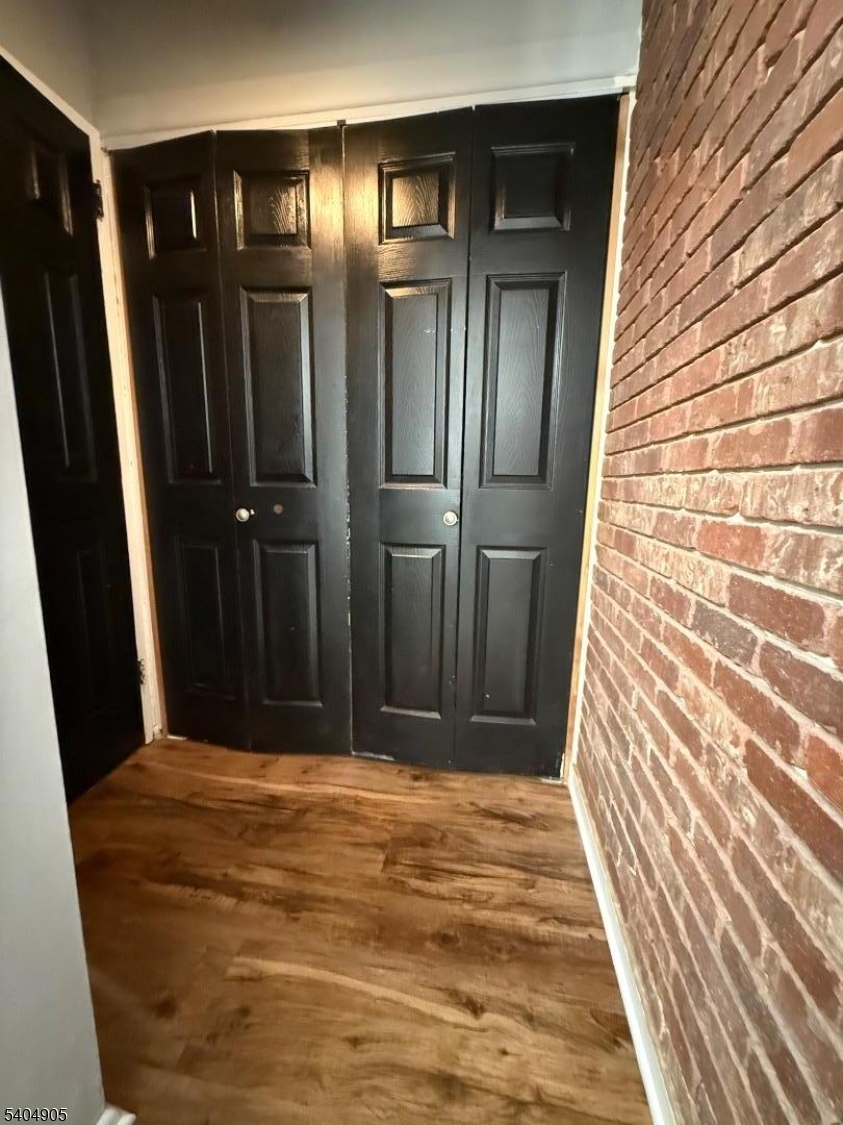 Maplewood Plaza Condominium - Residential Lease