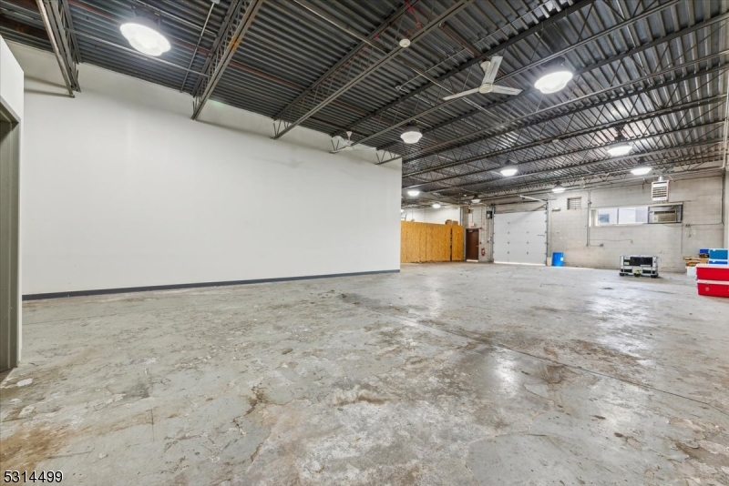 Somerville Boro, New Jersey 08876, United States, ,Commercial,Active,42063