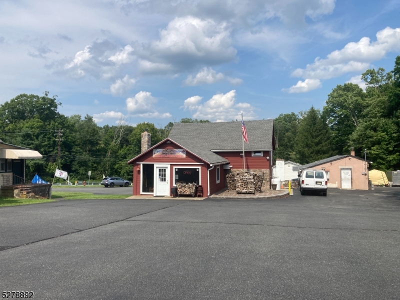 Woodport Road - Commercial Sale