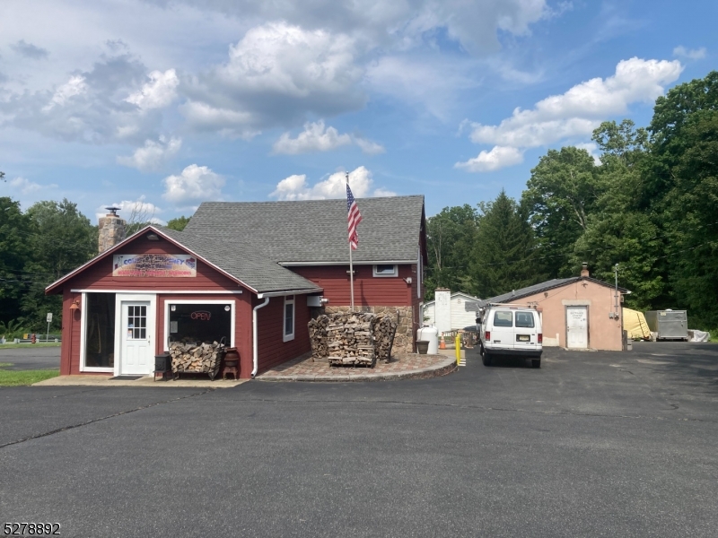 Woodport Road - Commercial Sale