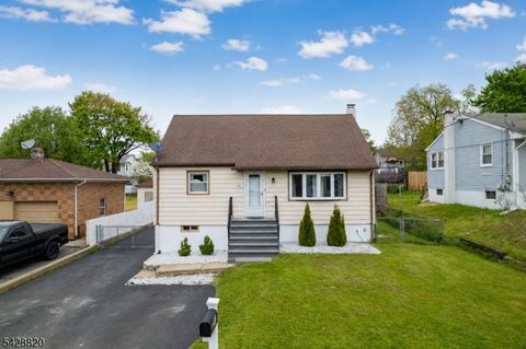 13 Kovach St, Franklin Boro, NJ 07416 - #: 4024790