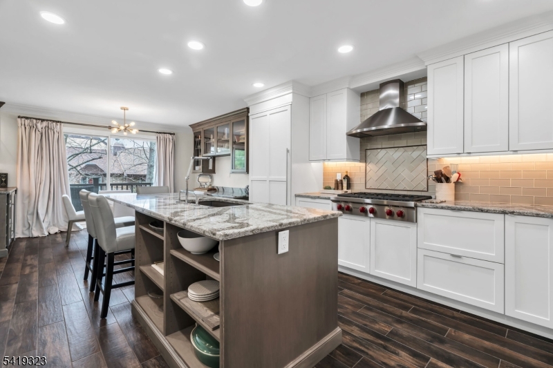 Rolling Hill Court - Residential