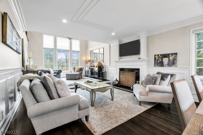 Rolling Hill Court - Residential