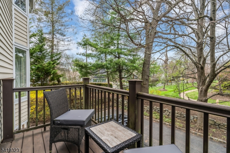 Rolling Hill Court - Residential