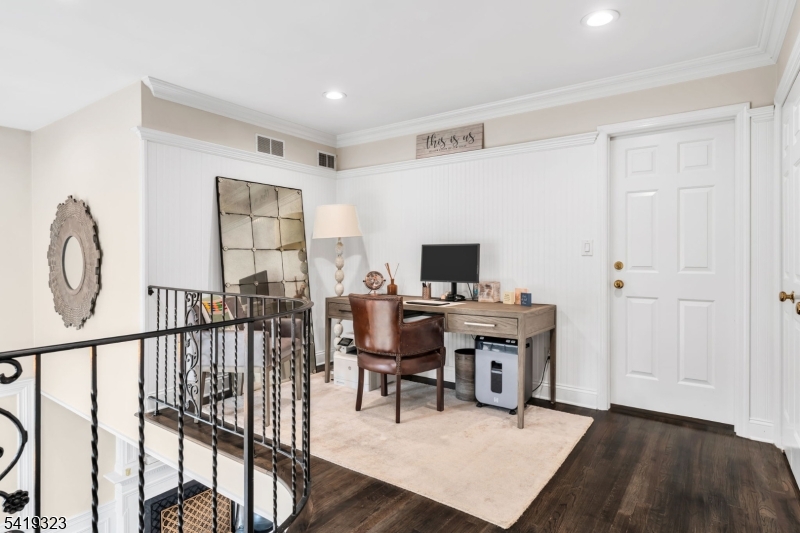 Rolling Hill Court - Residential