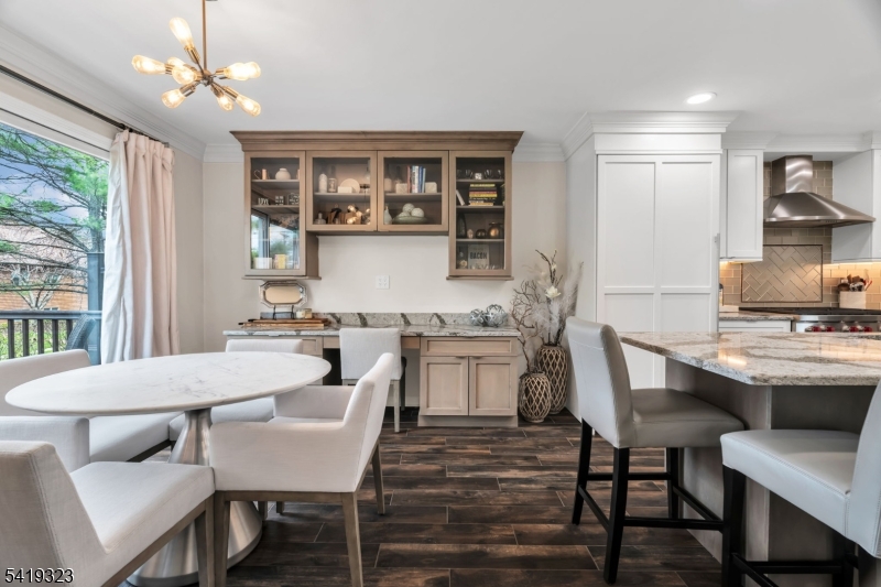 Rolling Hill Court - Residential