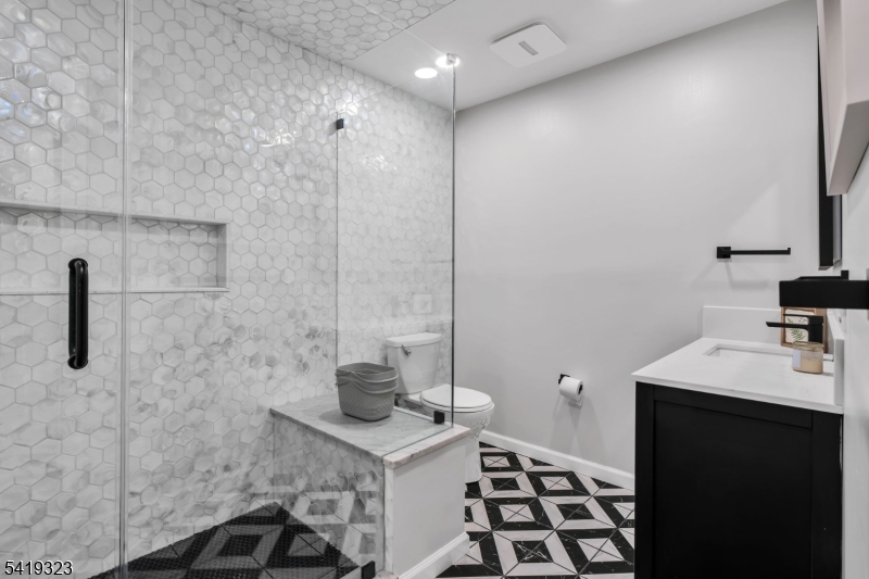 Rolling Hill Court - Residential