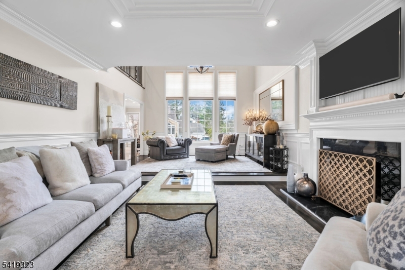 Rolling Hill Court - Residential