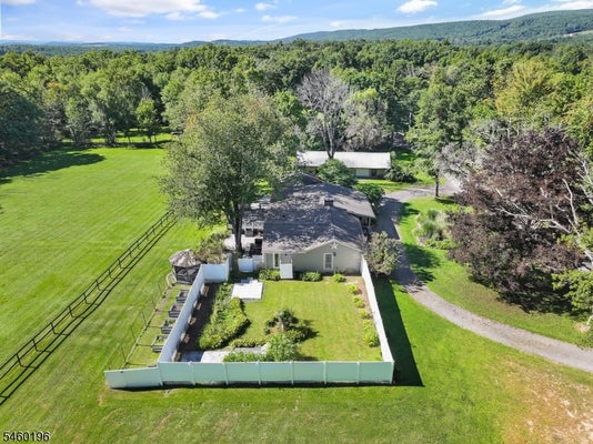 76 GLEN RD, SUSSEX, NJ 07461 - Image a9472a52bbcbb49a7f7a2d704eef15dc/1191179671