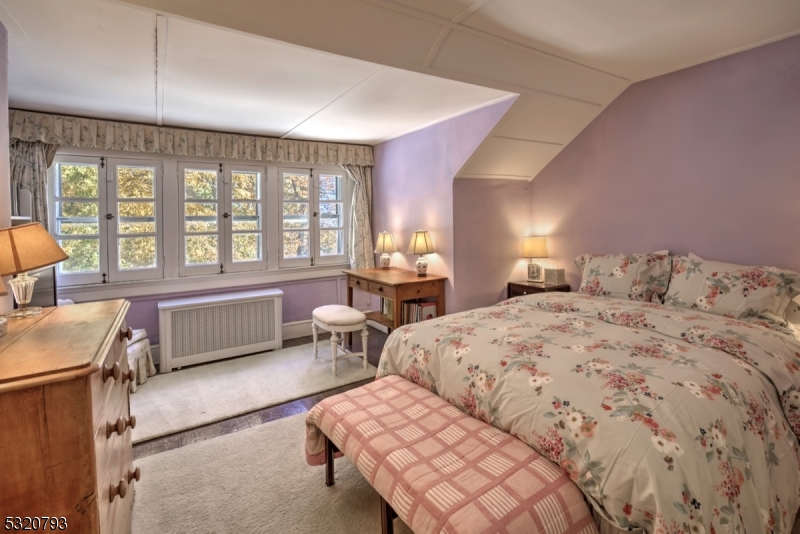 Bernardsville Mountain - Residential