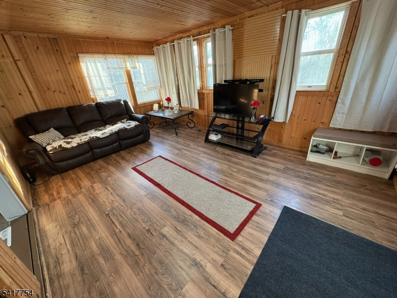 Crandon Lakes - Residential