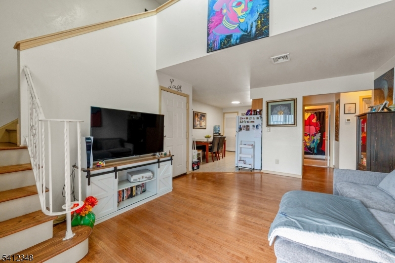 LEXINGTON COURT CONDO - Residential