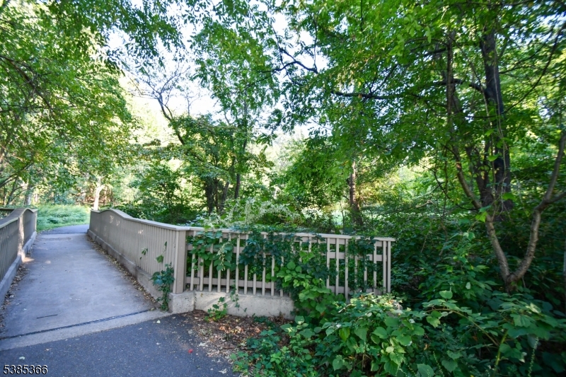 Briant Park - Residential Lease