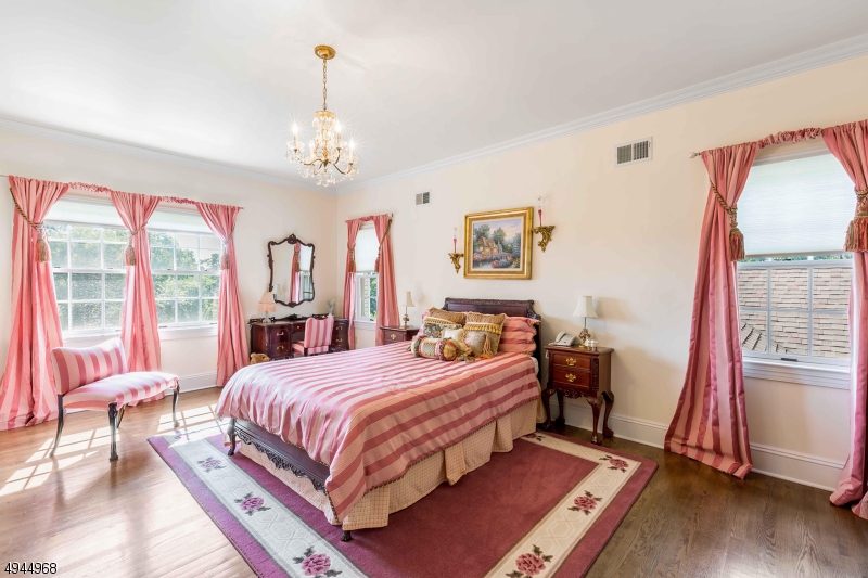 Far Hills Estate section - Residential