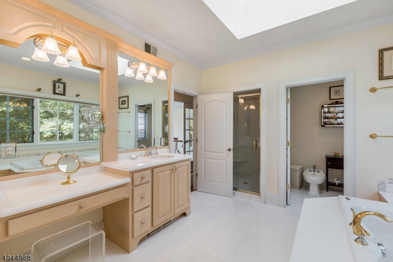 Far Hills Estate section - Residential