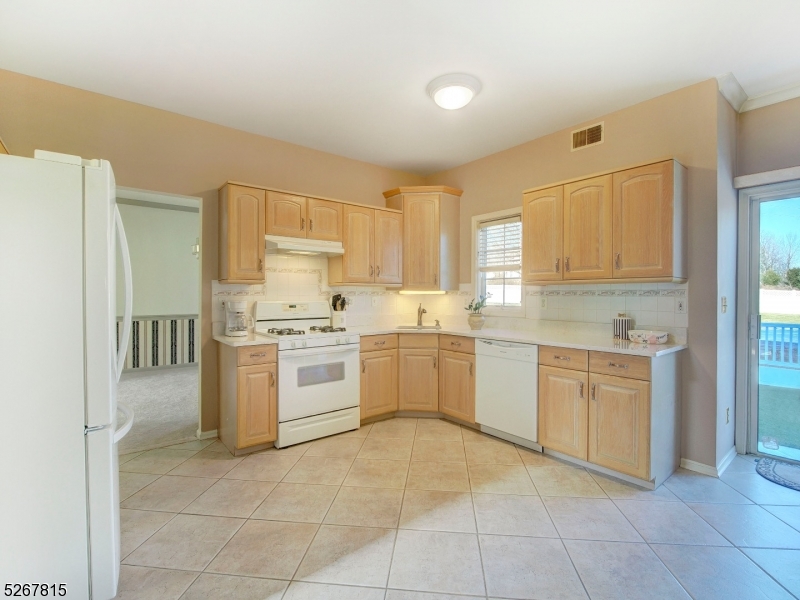 POETS PEAK - Residential