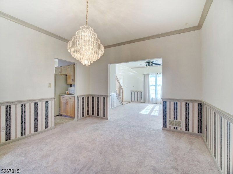 POETS PEAK - Residential