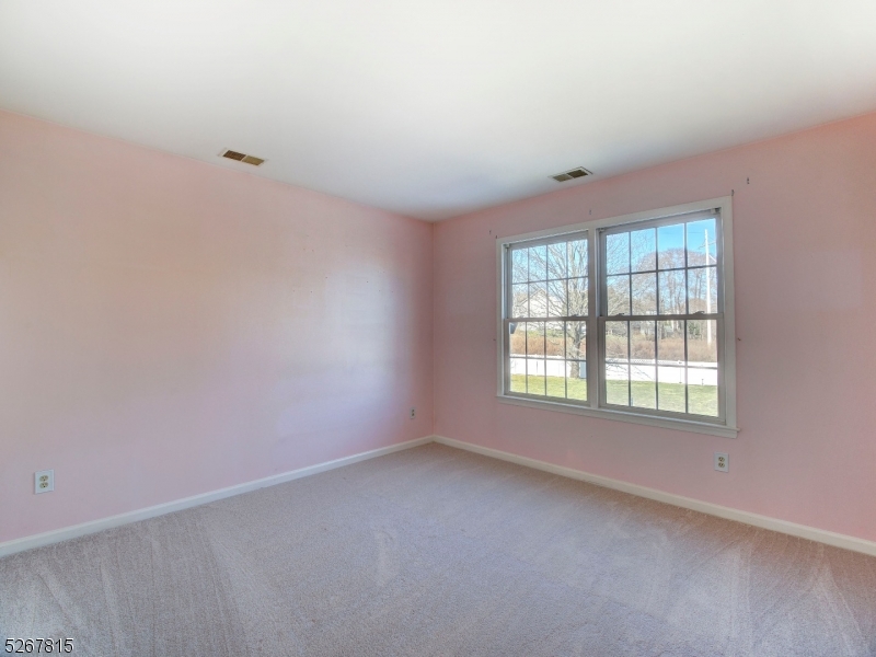 POETS PEAK - Residential