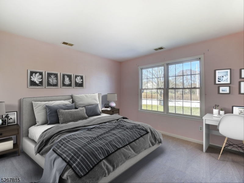 POETS PEAK - Residential