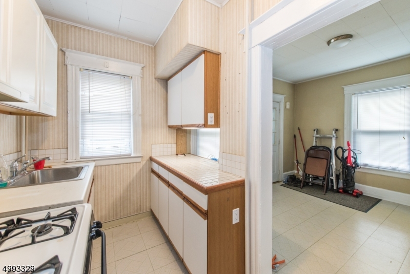 Flats - Residential Lease