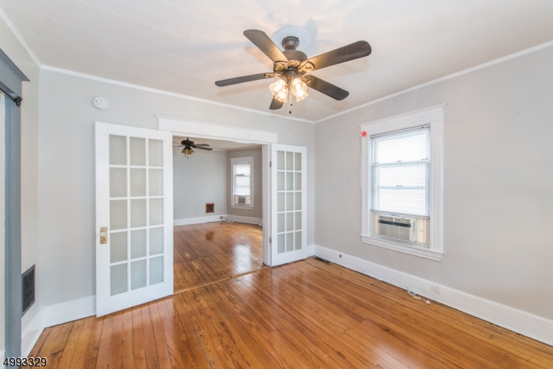 Flats - Residential Lease