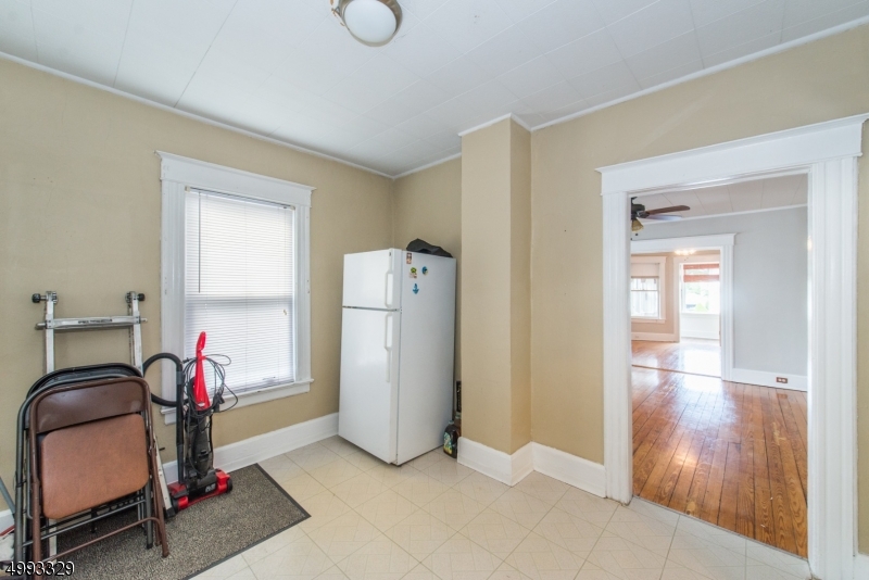 Flats - Residential Lease