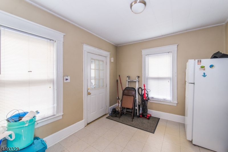 Flats - Residential Lease