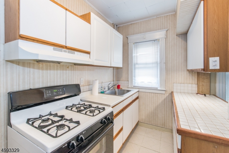 Flats - Residential Lease