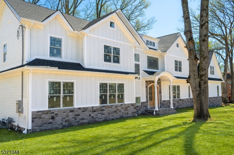 Shadow Lakes - Residential