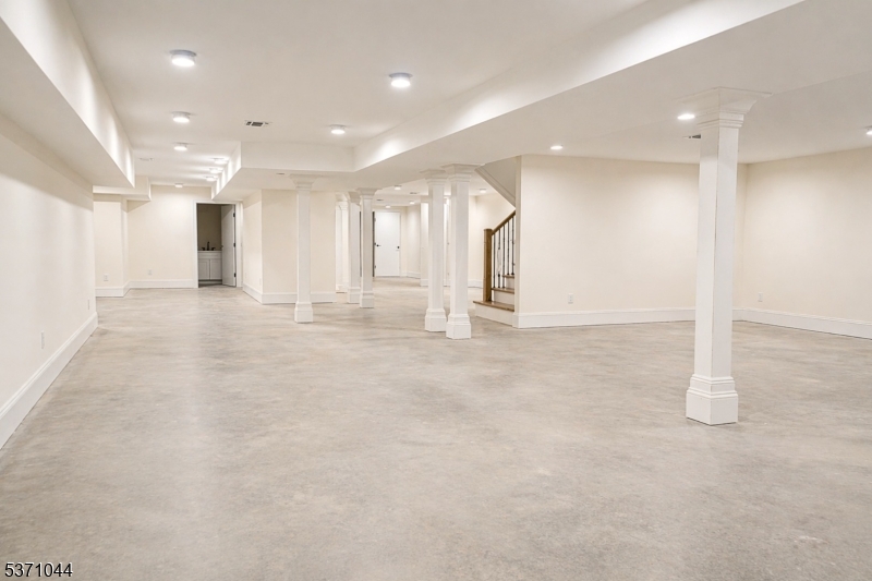 Shadow Lakes - Residential