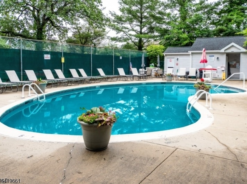 Oak Ridge - Residential