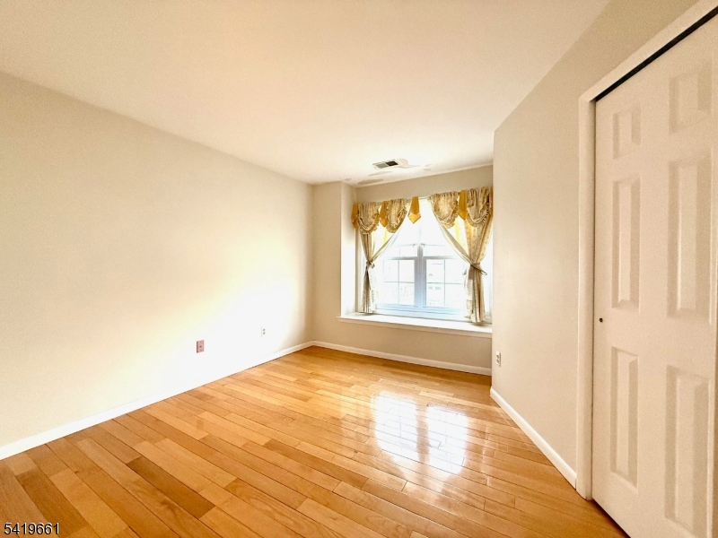 Oak Ridge - Residential