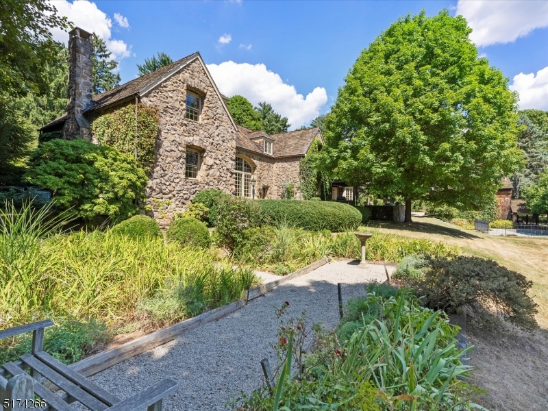 Bernardsville Mountain - Residential