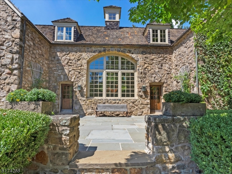 Bernardsville Mountain - Residential