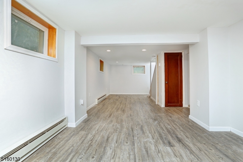 Lake Hiawatha - Residential Lease