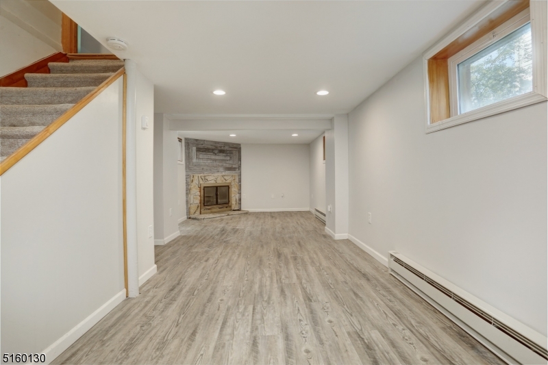 Lake Hiawatha - Residential Lease