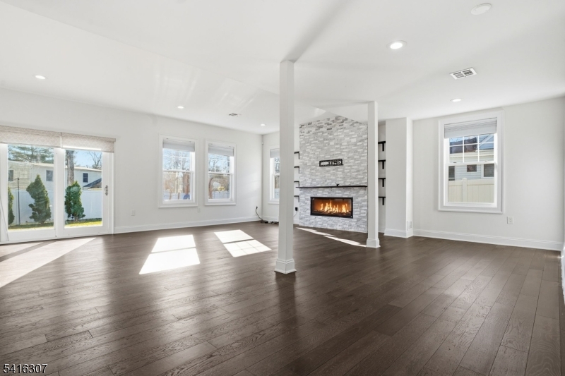 Hillside - Residential