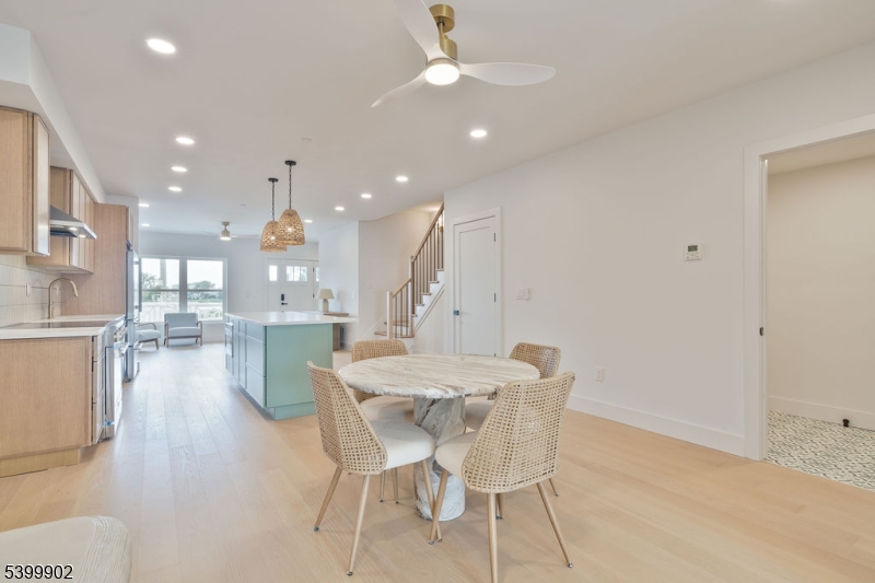 Avon Lakeview Townhomes - Residential