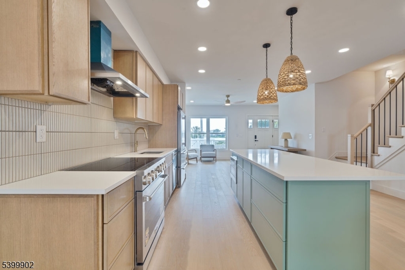 Avon Lakeview Townhomes - Residential