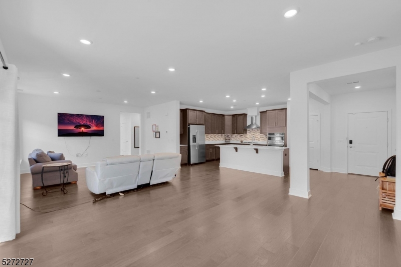 Collection at Morris Plains - Residential