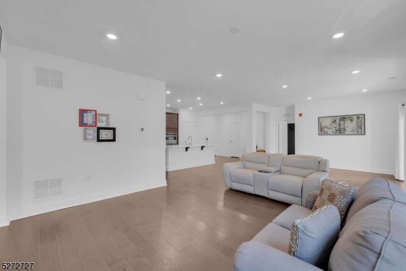 Collection at Morris Plains - Residential