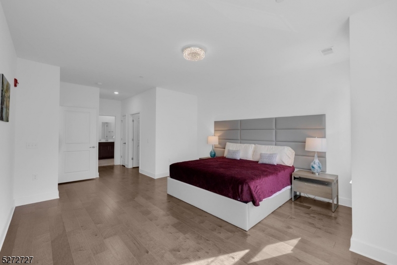 Collection at Morris Plains - Residential