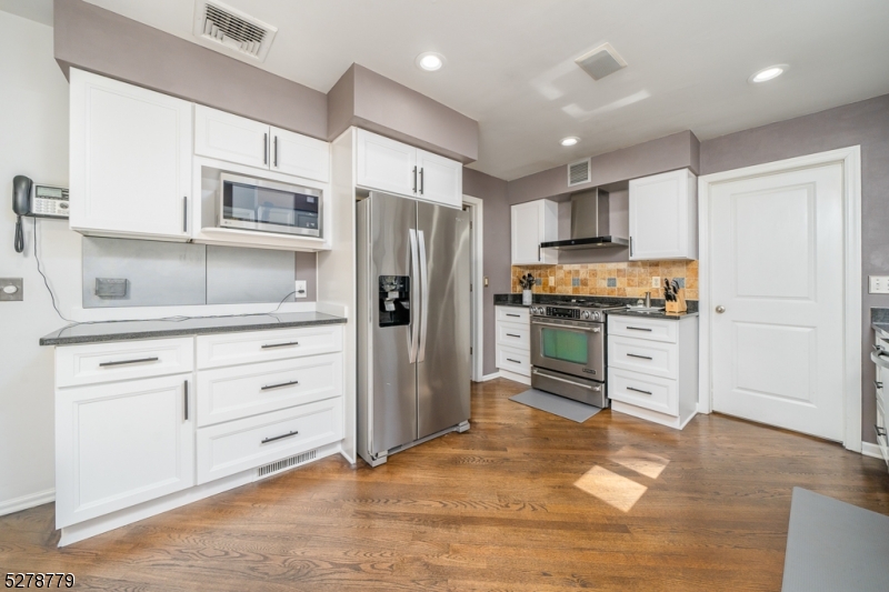 Murray Hill - Residential