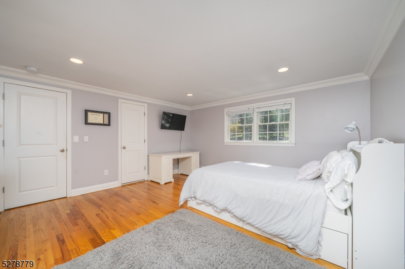 Murray Hill - Residential