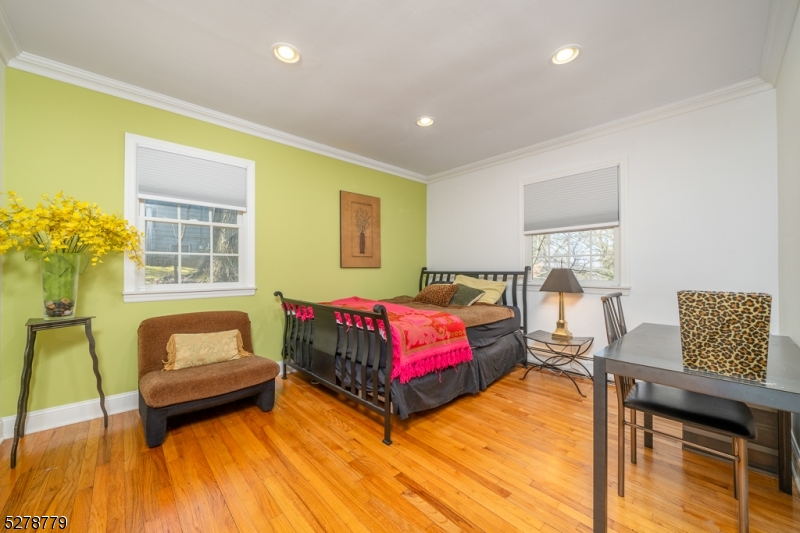 Murray Hill - Residential