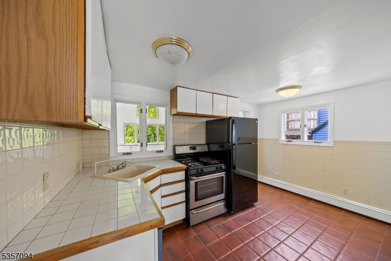 104 Bucknell Ave